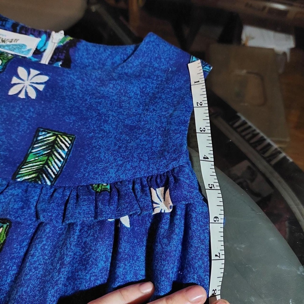Vintage blue, green, and white summer dress with ruffle detail. - Picture 5 of 7